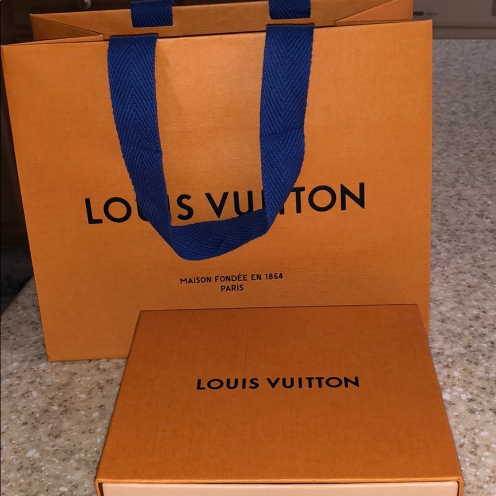 Louis Vuitton Shopping bag and box